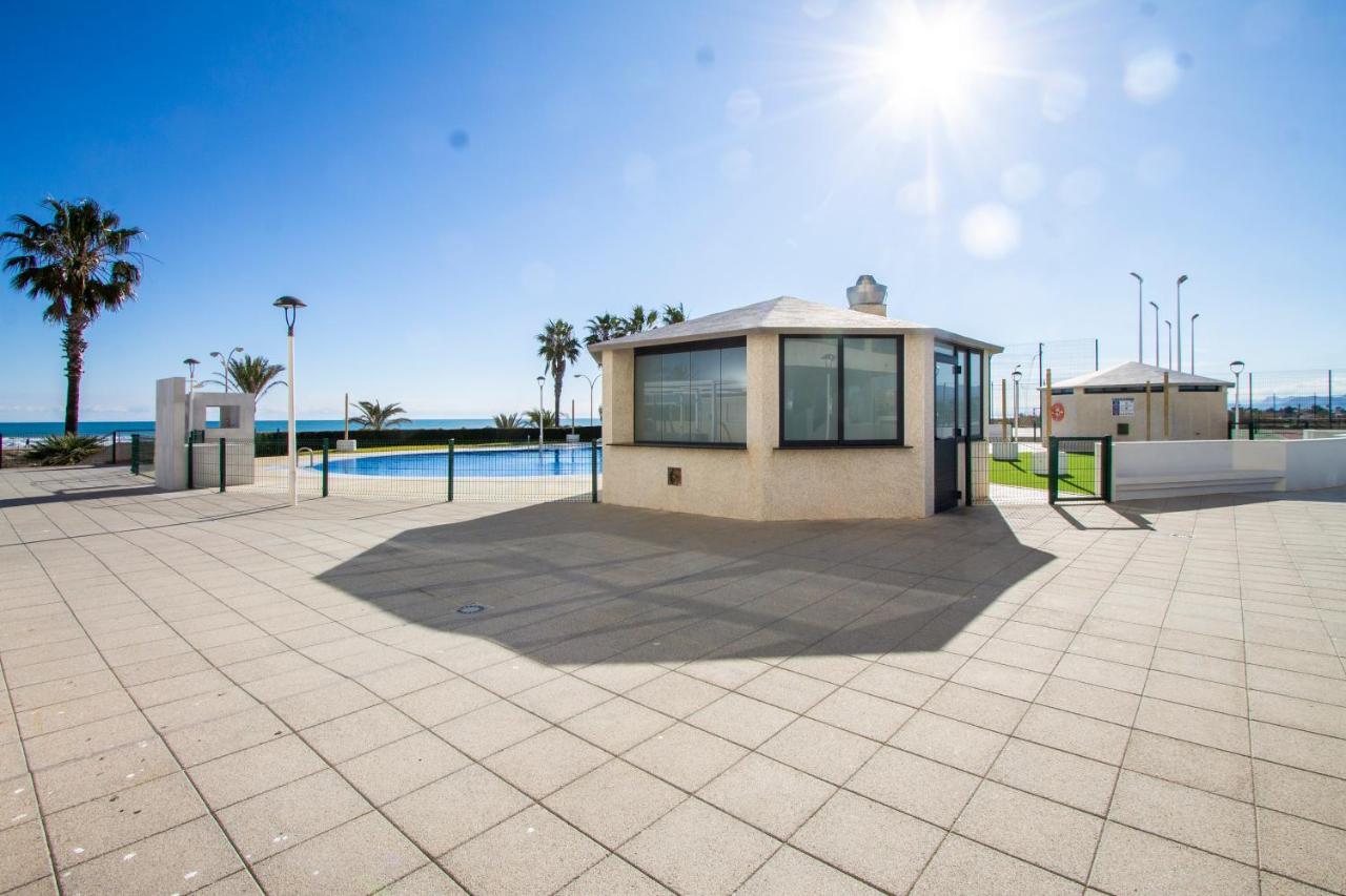 Espacio 5 - Primera Linea De Playa Apartment Кулера Екстериор снимка
